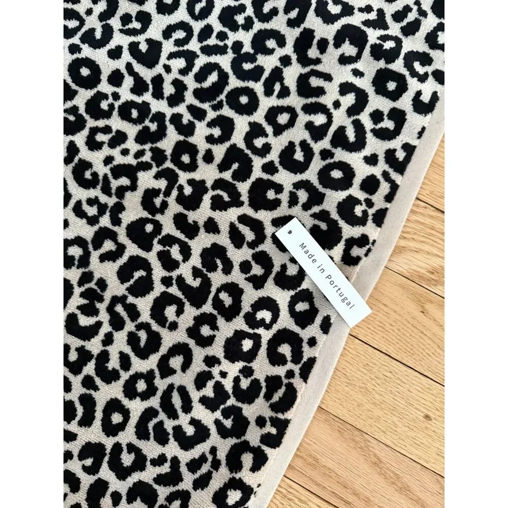 Bianca super soft LARGE Bath/beach towel reversable 100% cotton Leopard/Cheetah